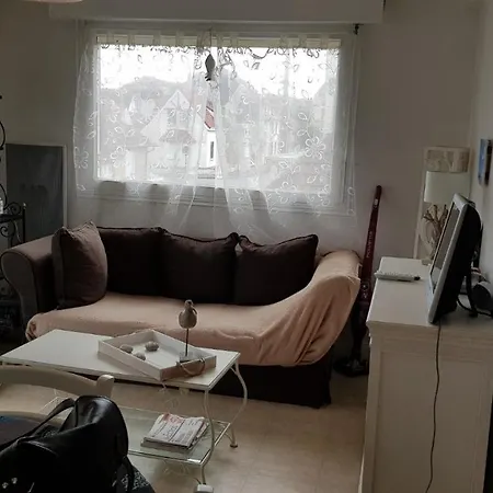 Clapotis Apartman *